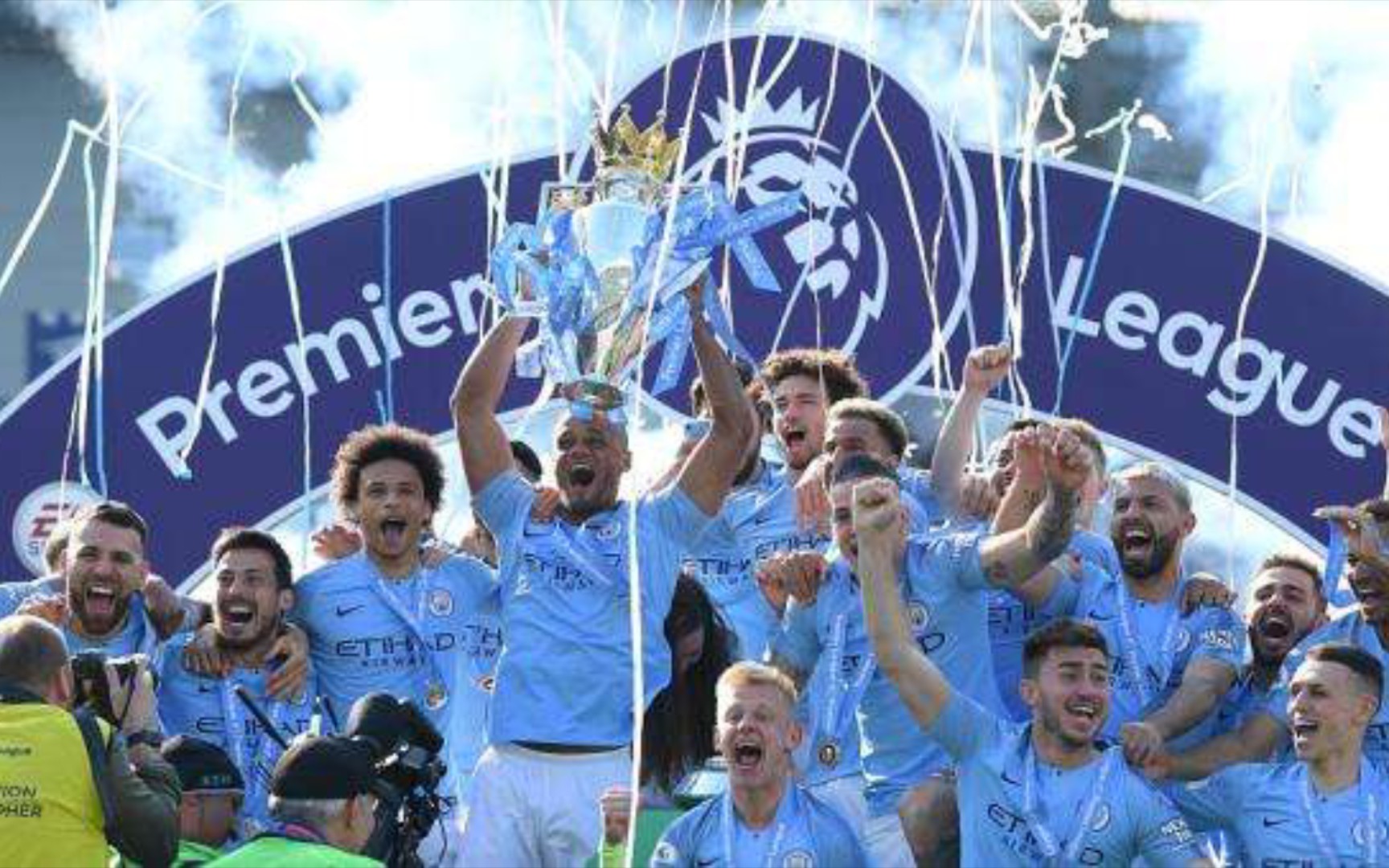 折射出了忠 折射出了忠