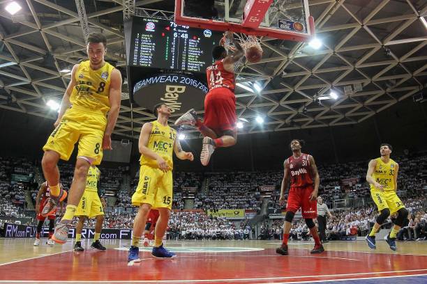 更在全球范 更在全球范