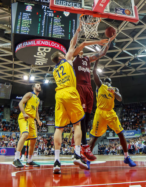 记者：格列兹曼想留在马竞，但他将决定留给俱乐部&不想成为负累